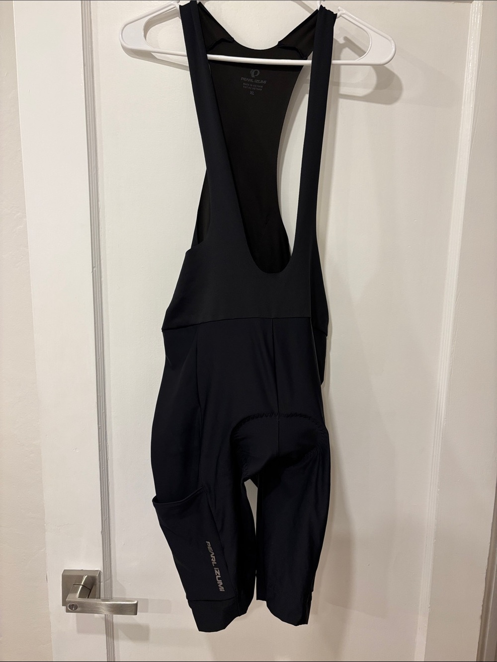 Pearl Izumi Men’s Black Cycling Bib Shorts with Pockets